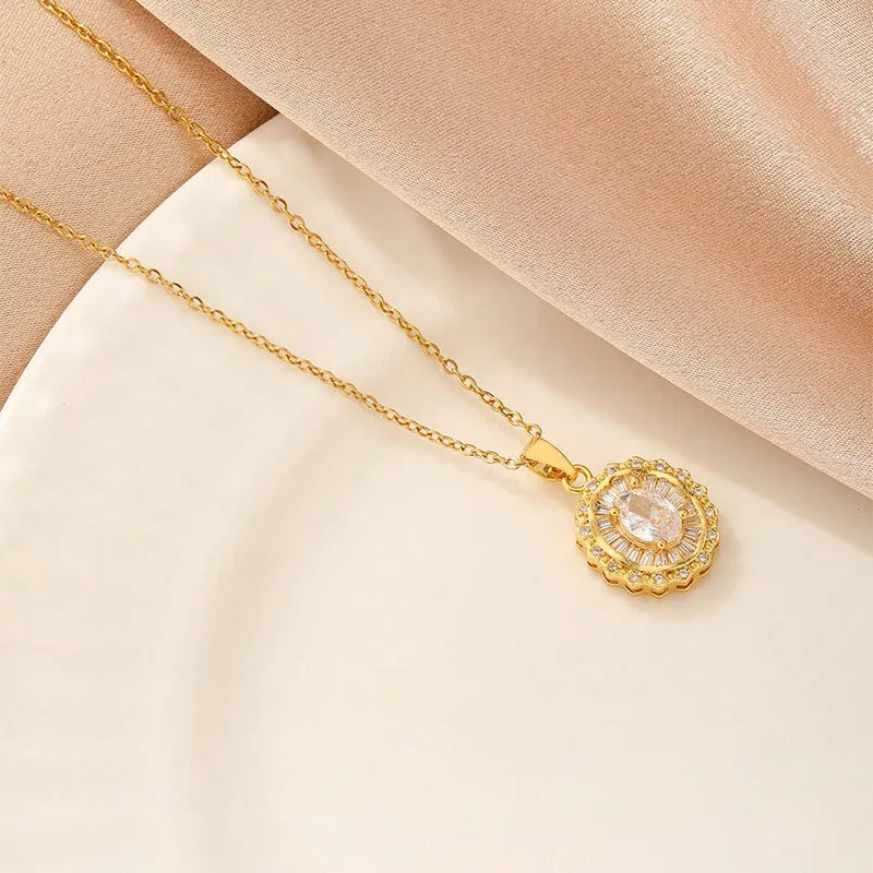 Starlit Halo Necklace